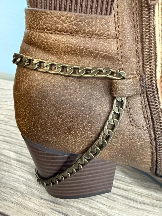 Comfort EST. 1946 Ankle Boots Brown Faux Cow
Hide Med Heel Size 9 - Picture 10 of 12